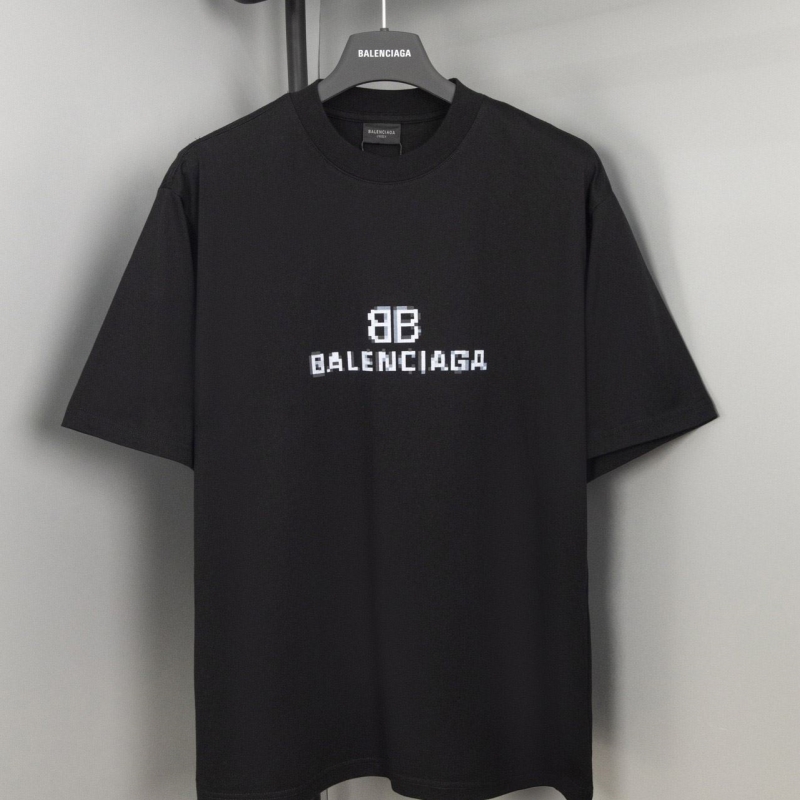 Ba*len*cia*ga t-shirts